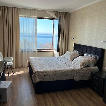 בורגאס Luxury Penthouse Apartments At Valencia Gardens מראה חיצוני תמונה
