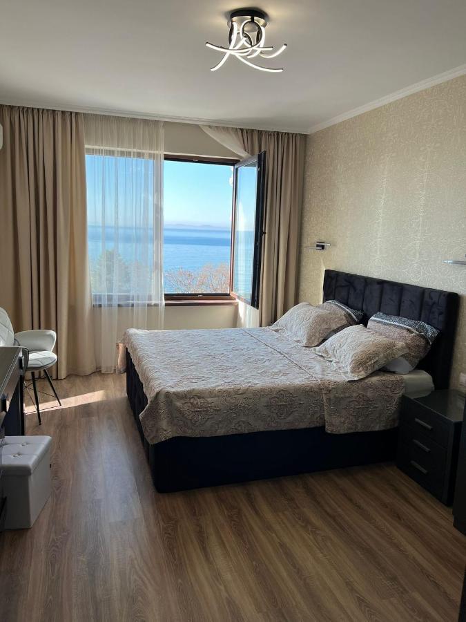 בורגאס Luxury Penthouse Apartments At Valencia Gardens מראה חיצוני תמונה