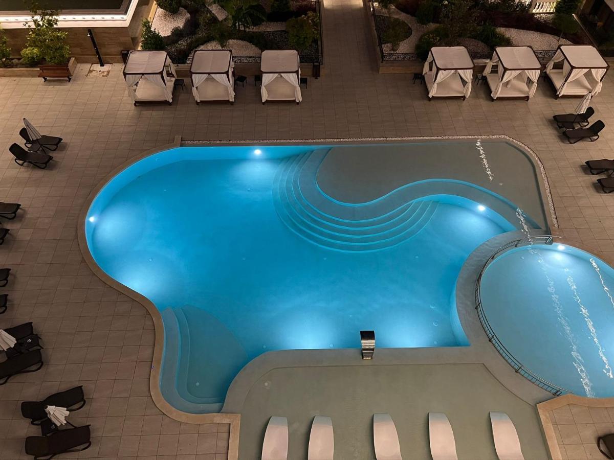 בורגאס Luxury Penthouse Apartments At Valencia Gardens מראה חיצוני תמונה